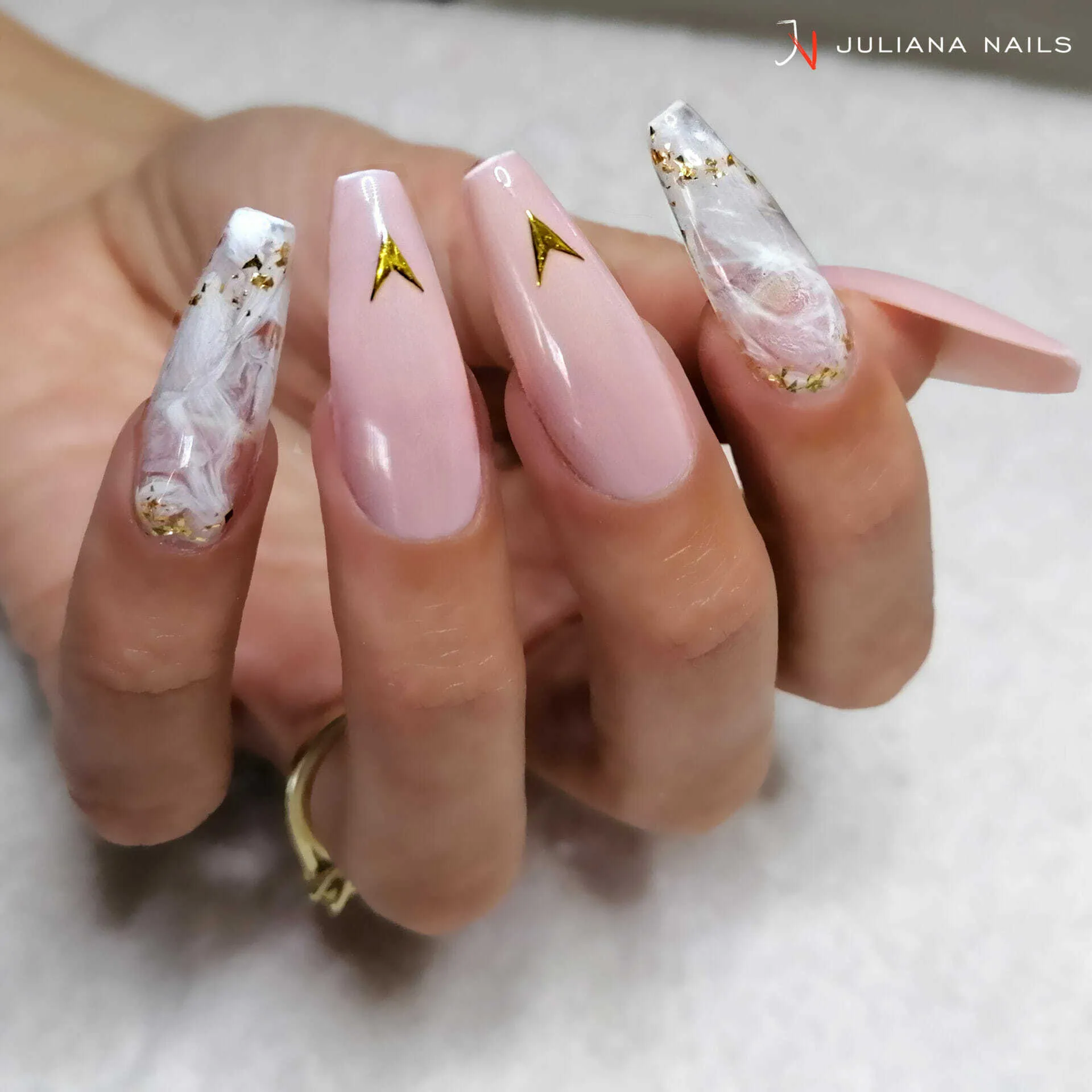 Gelnägel Ballerina Weiß, Gold und Rosa